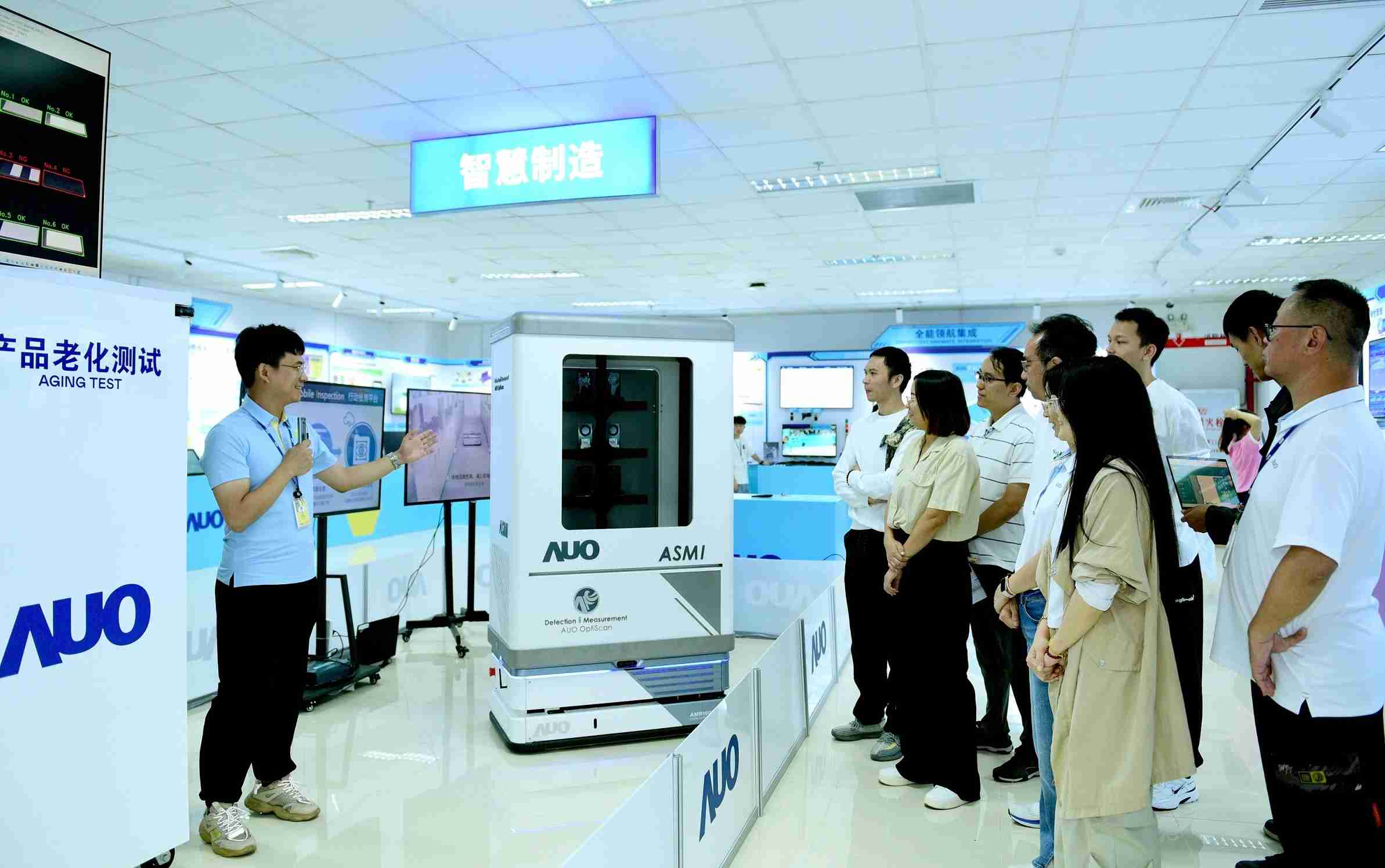 银河集团厦门将5G+ABC技术串联生产管理全流程，，打通研发、、、采购、、、、生管、、制程、、、、设备、、、、质量等产品全生命周期制造流程，，，完成数字化设计、、、、智慧供应链、、、、智能座舱、、、全流程设备管理、、、、数据驱动优化、、、智慧在线检测、、、、智慧品管等自适应生产模式升级